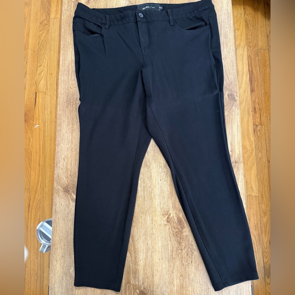 Torrid Trouser Straight Deluxe Stretch Mid-Rise Pant
Excellent Condition
18T